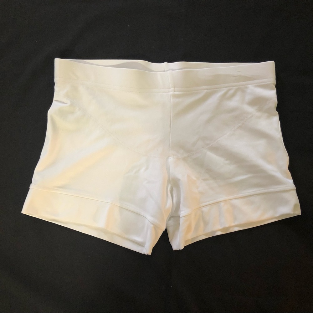 Techwear women’s white tennis shorts size large